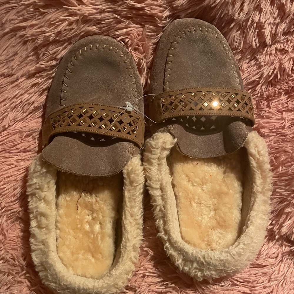 Bear paw house shoes